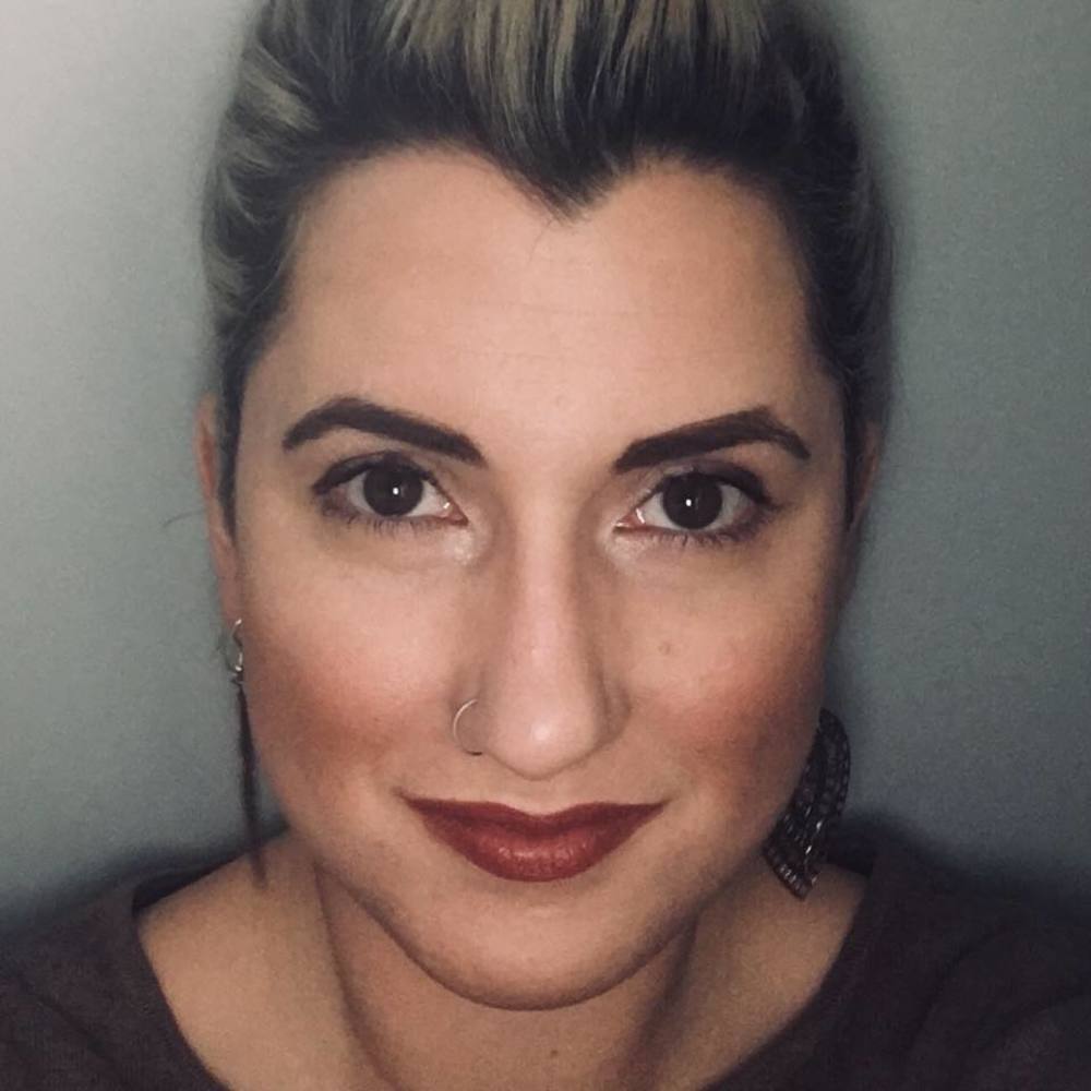 Meet your Posher, Amy